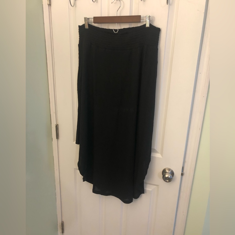 Sweet and simple xl black asymmetrical skirt NWT size XL Cato brand..